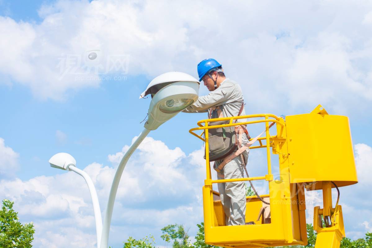 1003853