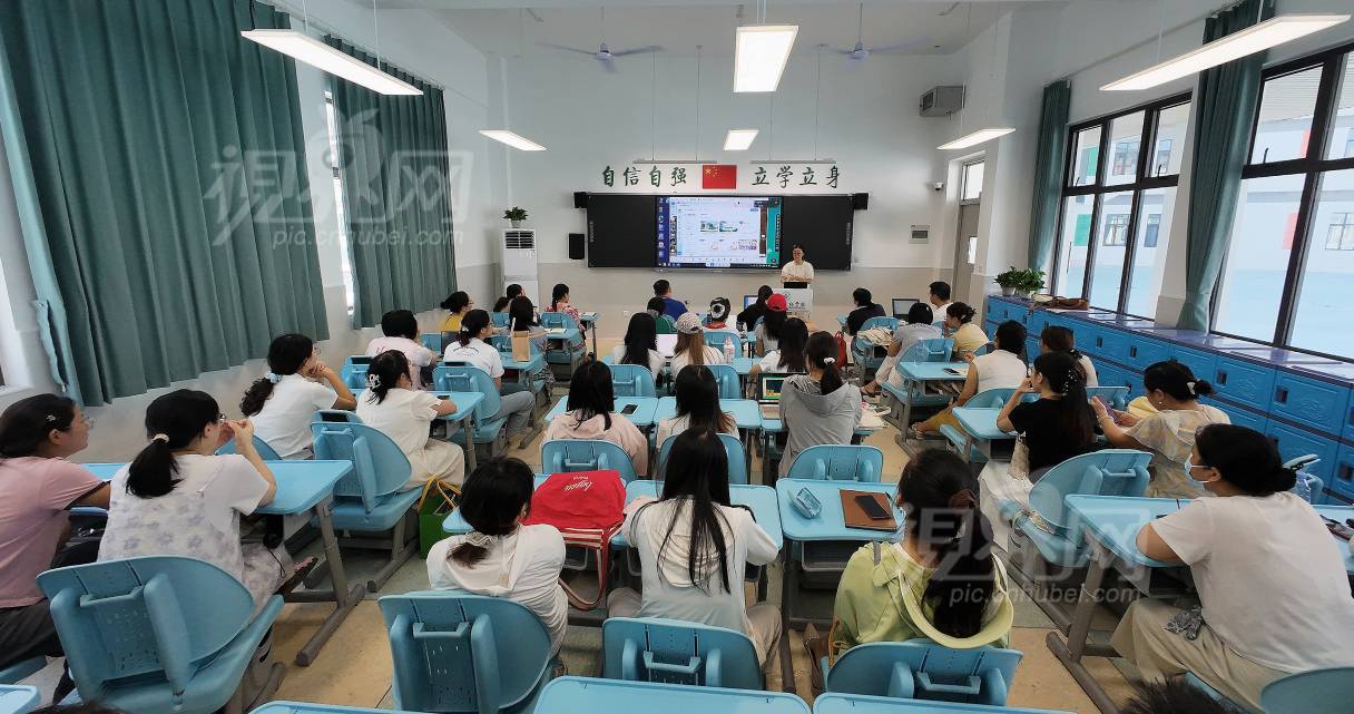 1004015