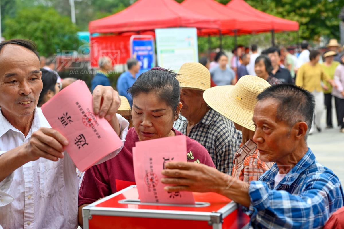 1006767