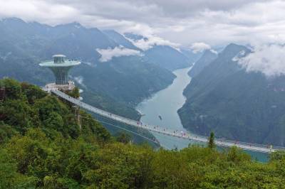 湖北巴东：三峡盛景引客来 国庆假日旅游旺