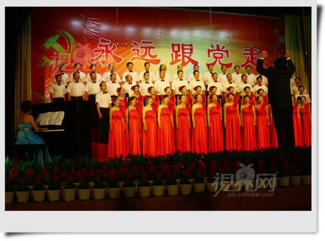 112787