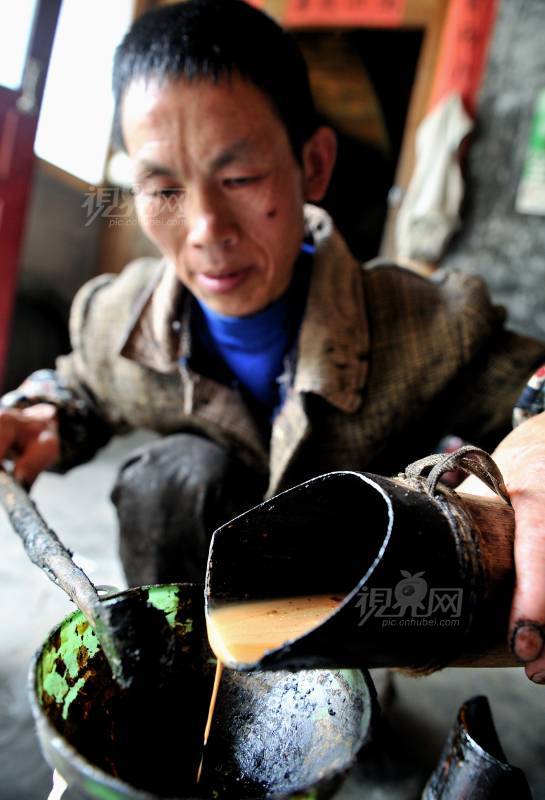 121015