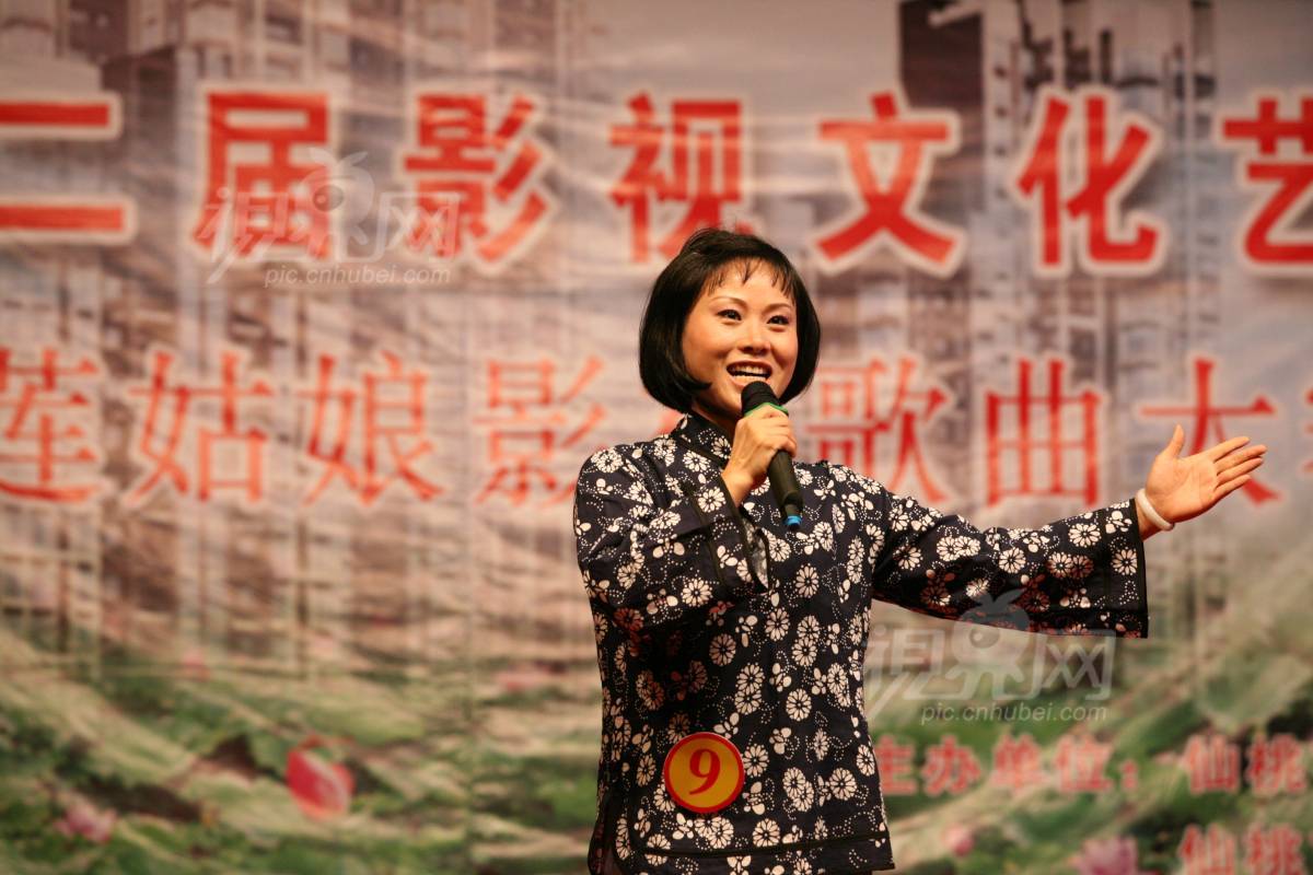 122122