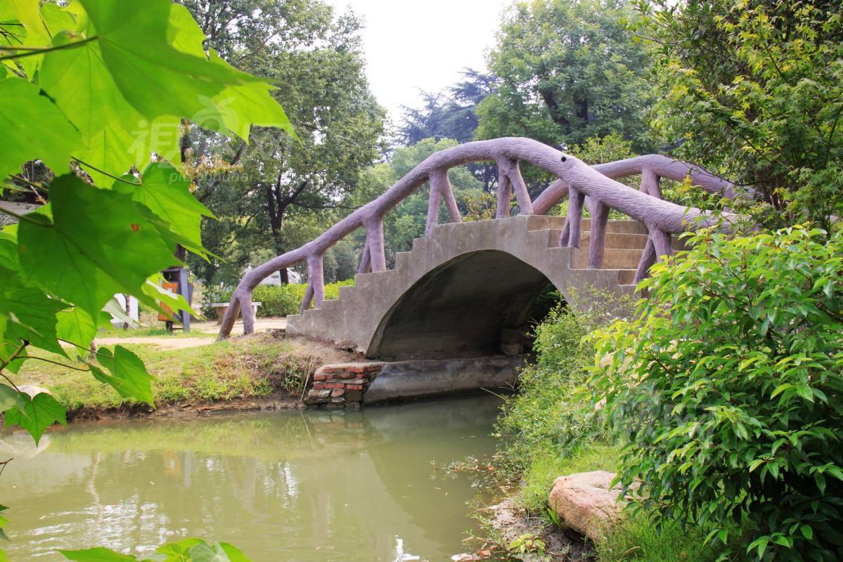 133165