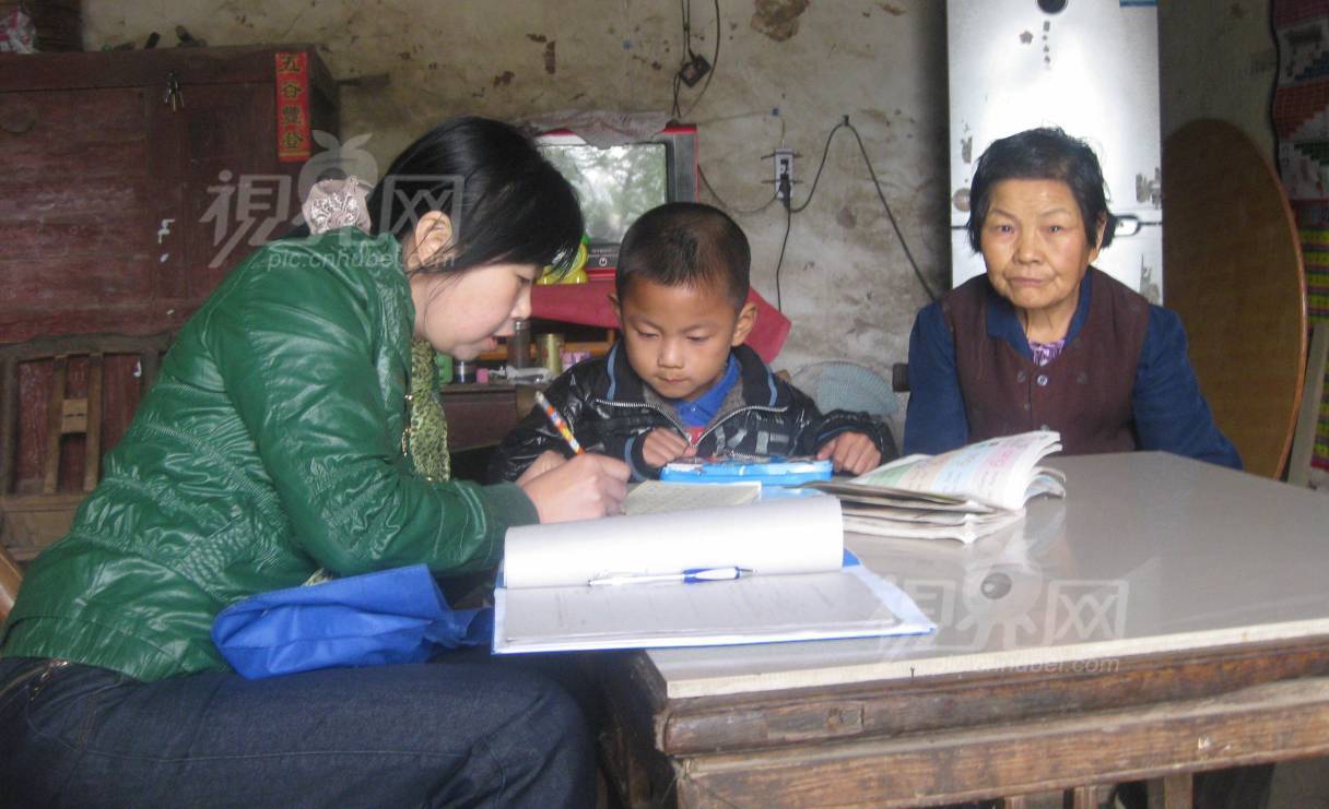 141902