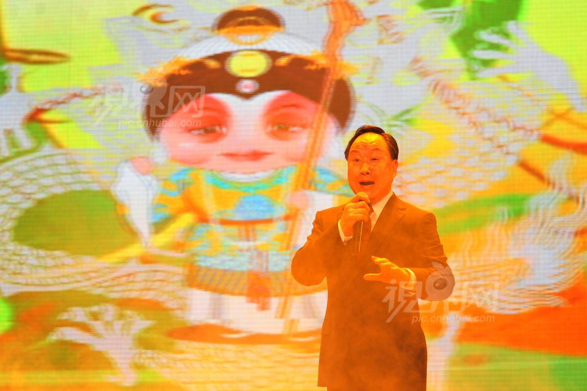 154026
