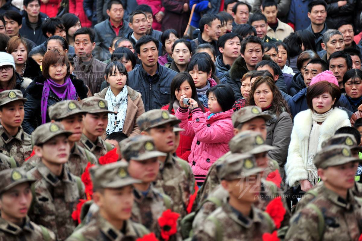 161910