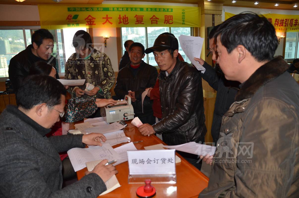 164727