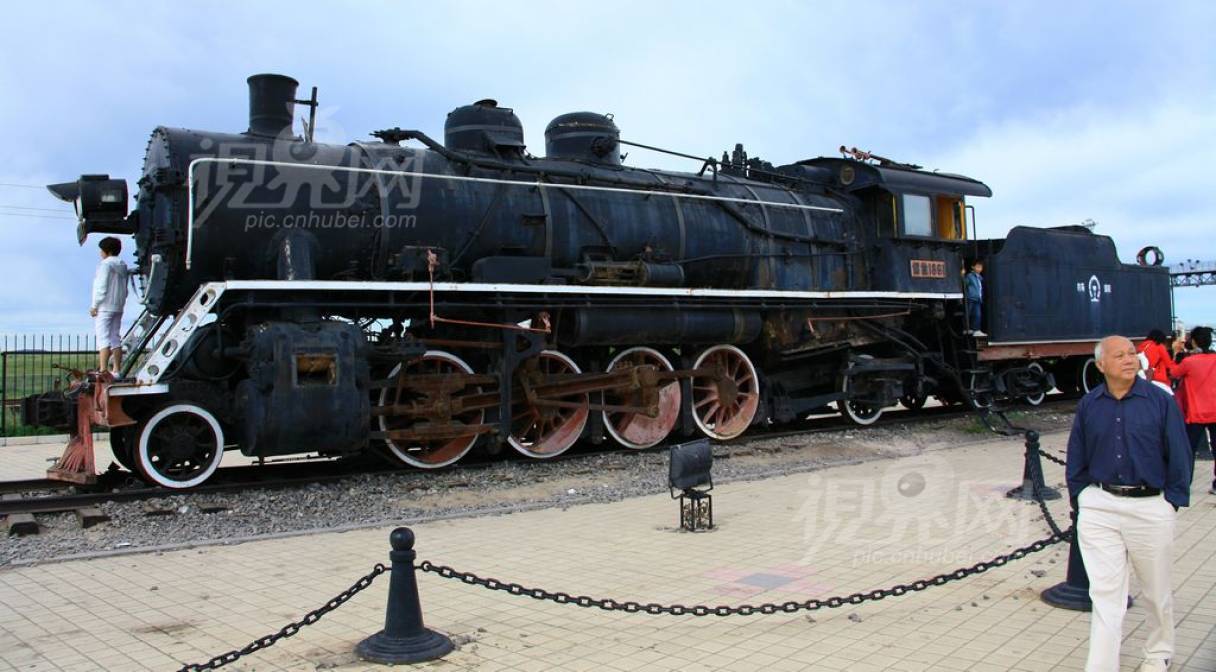 165911