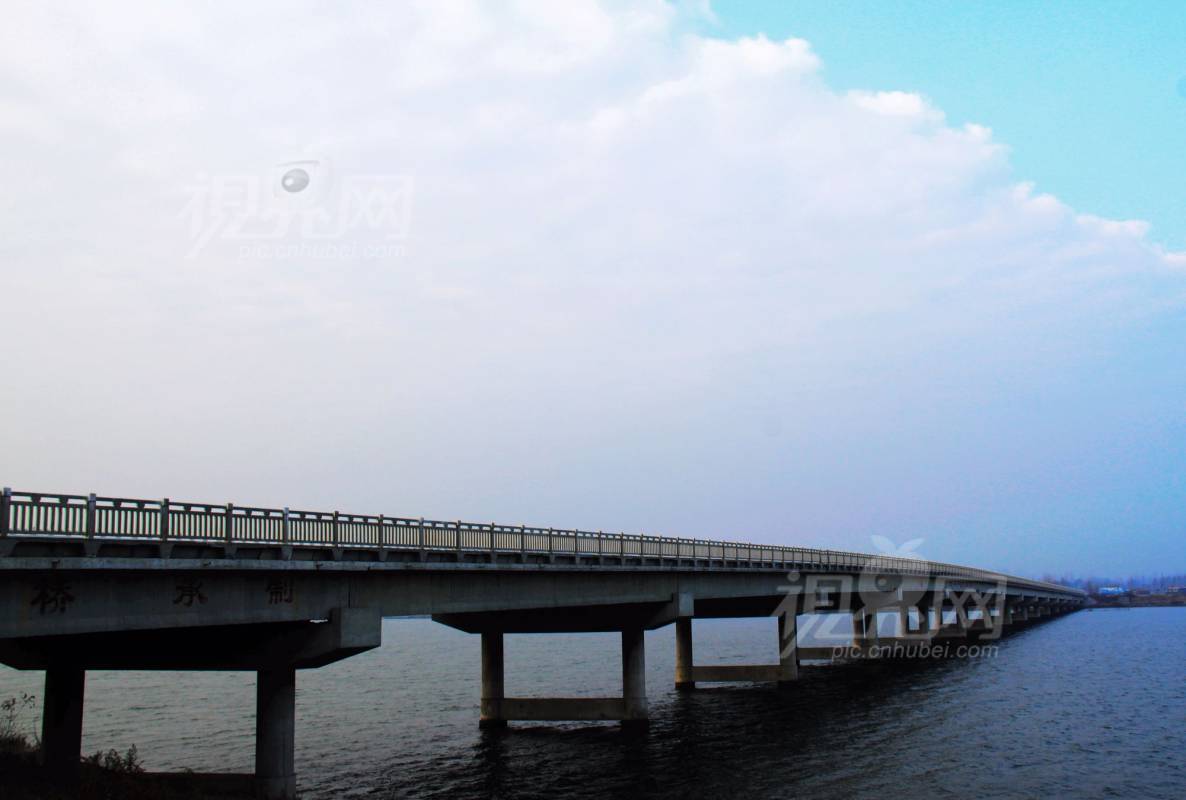 168869