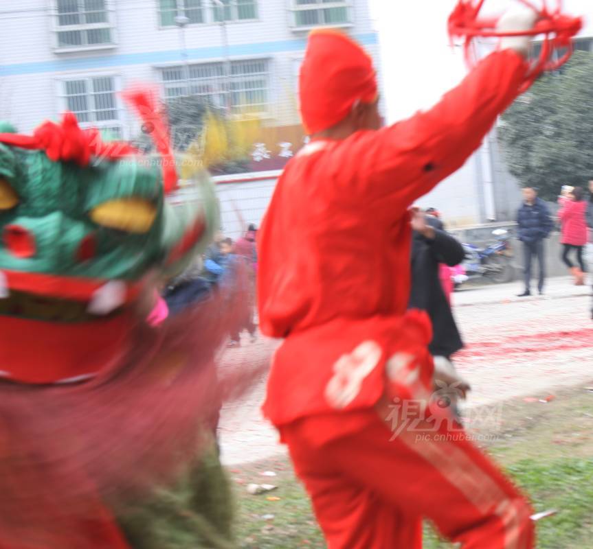 172794