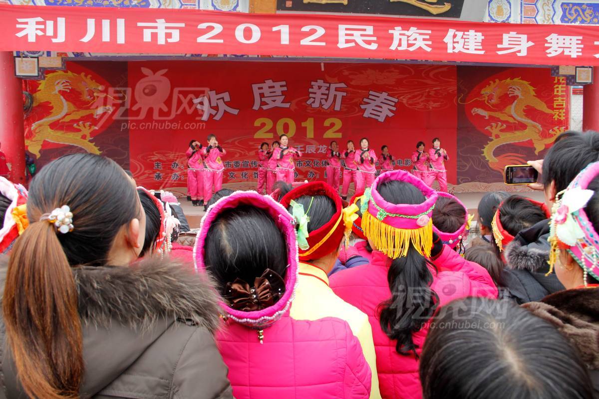 174695