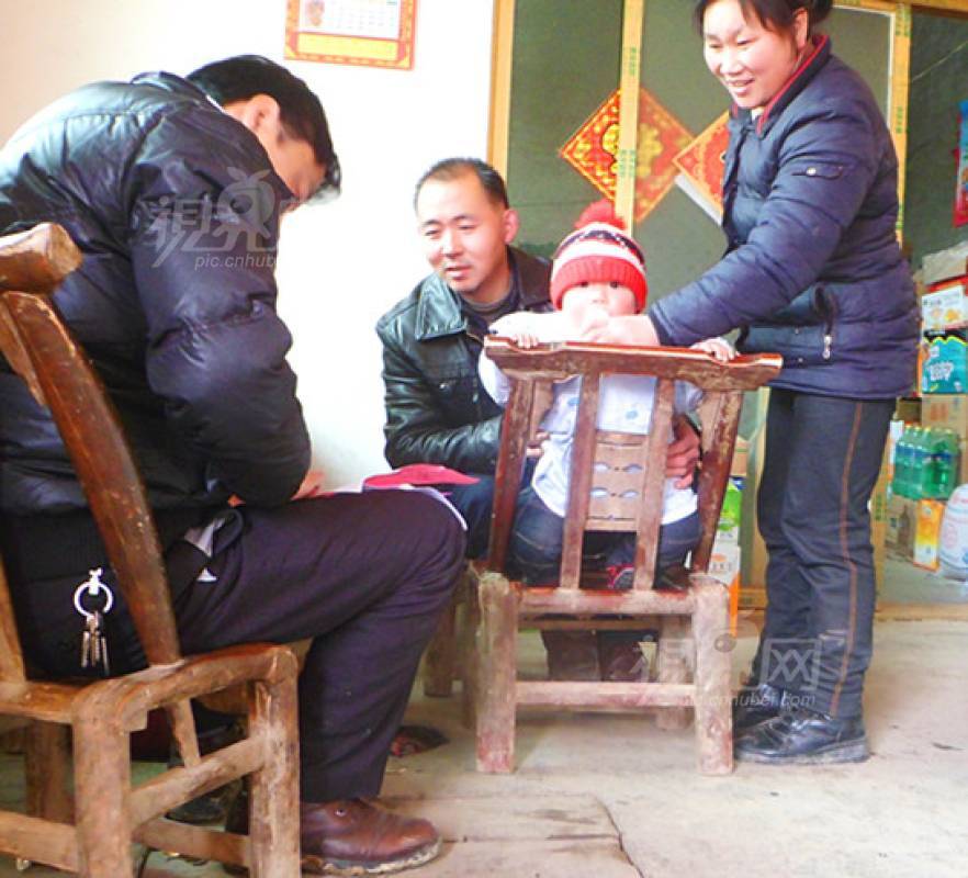 182844