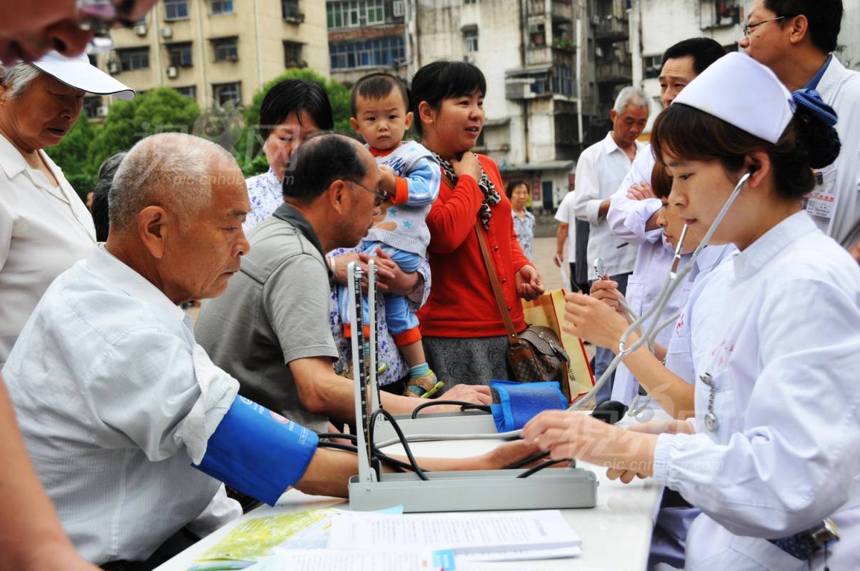 205668