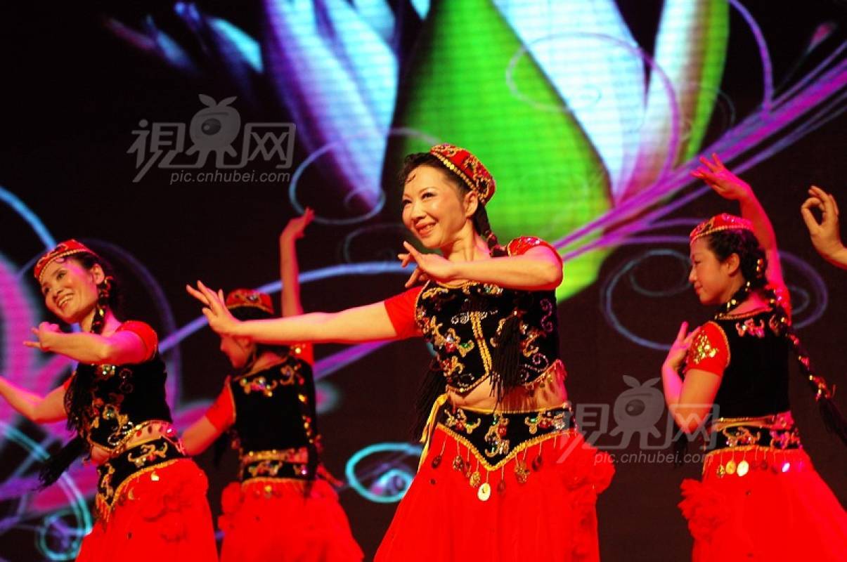 206158