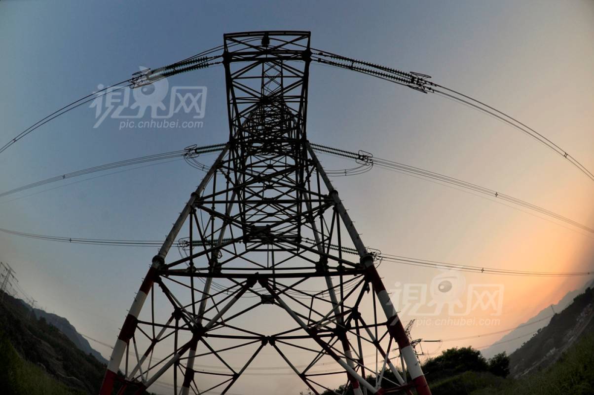 214668
