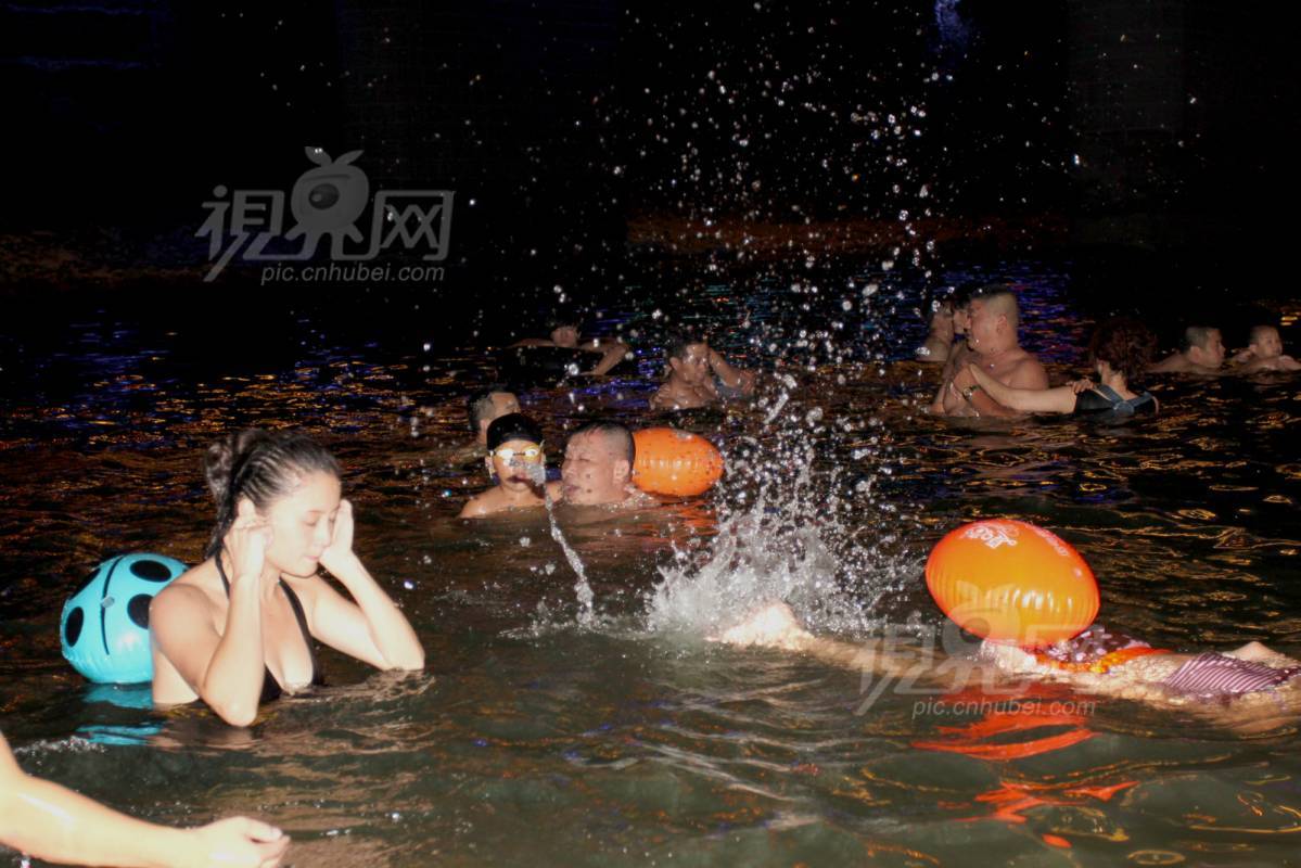 231465
