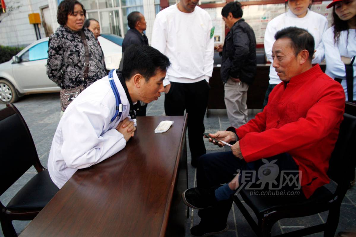 247585