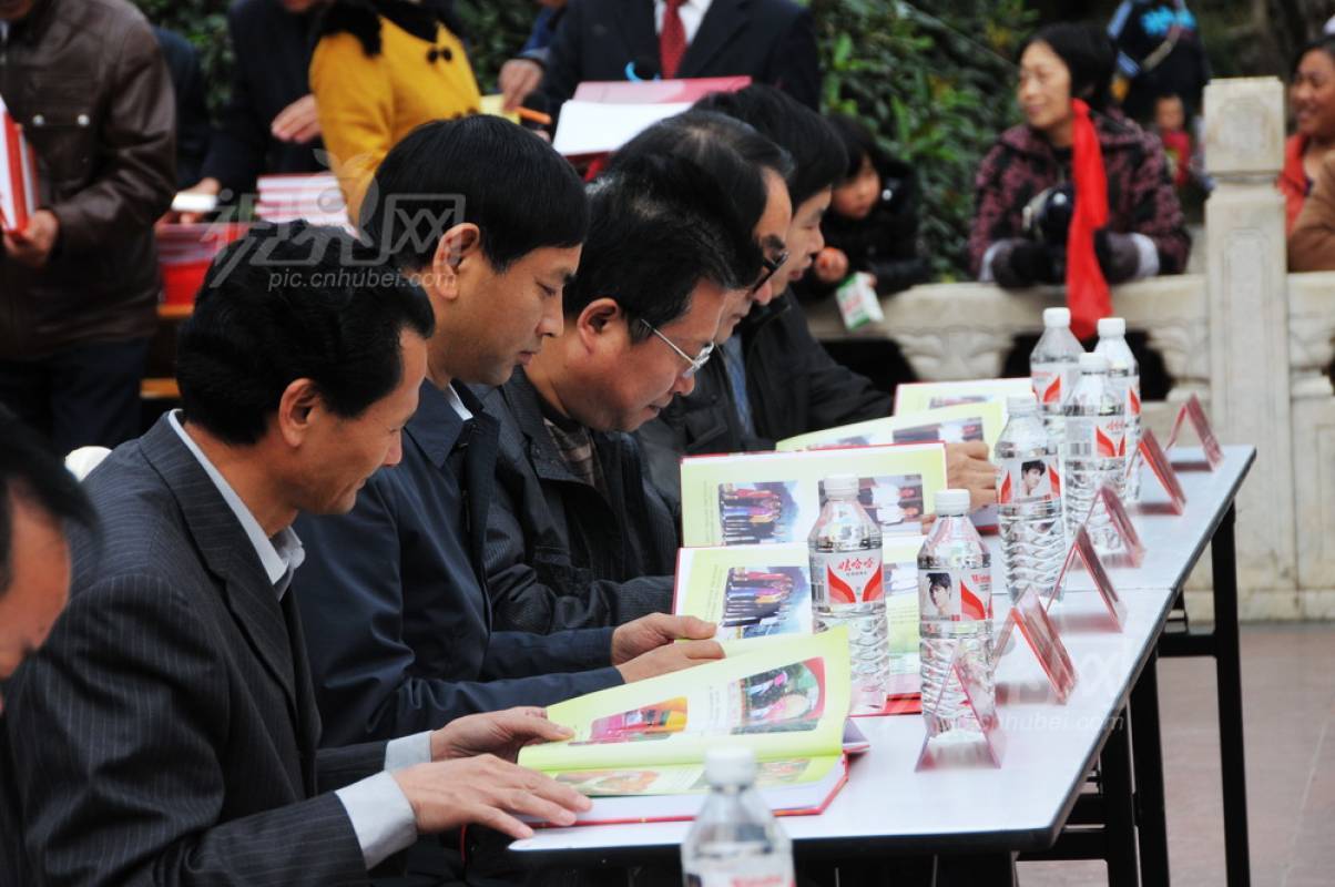 255777