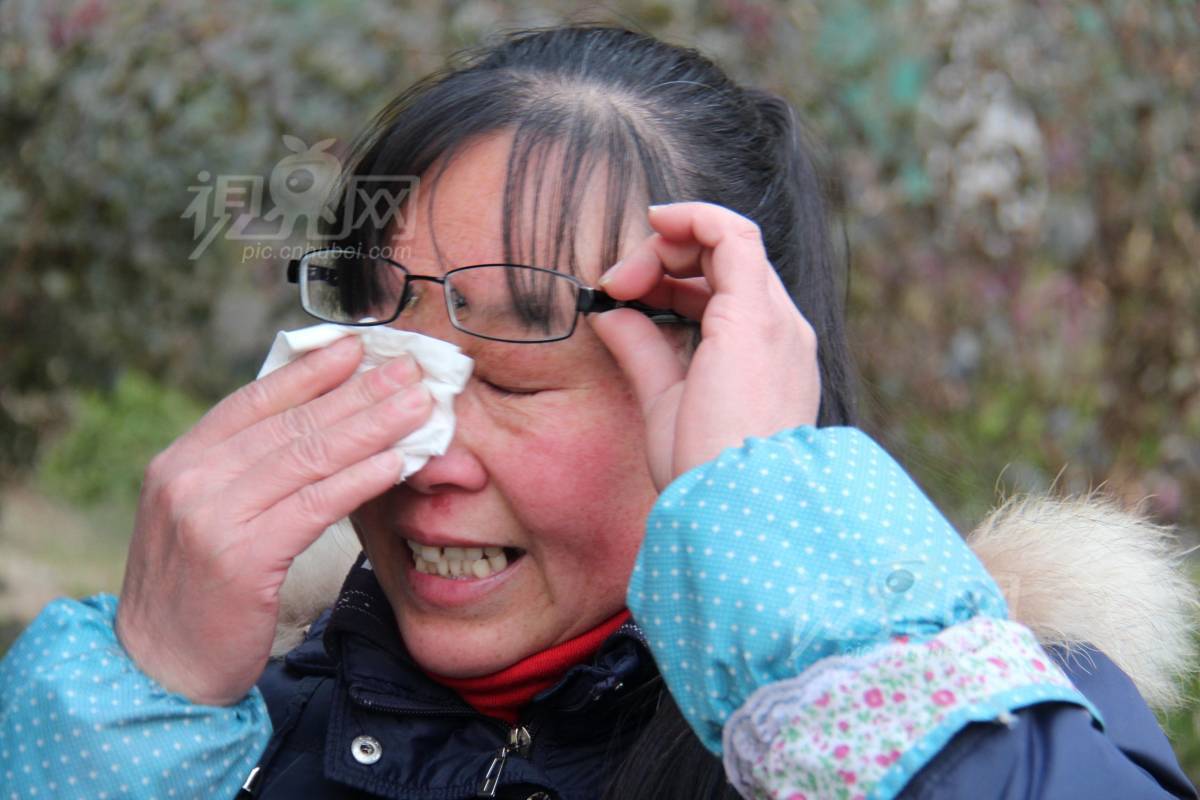 270335
