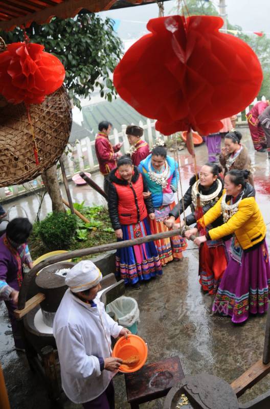 275139