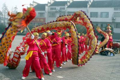 荆州开展“民俗闹春大联欢”活动