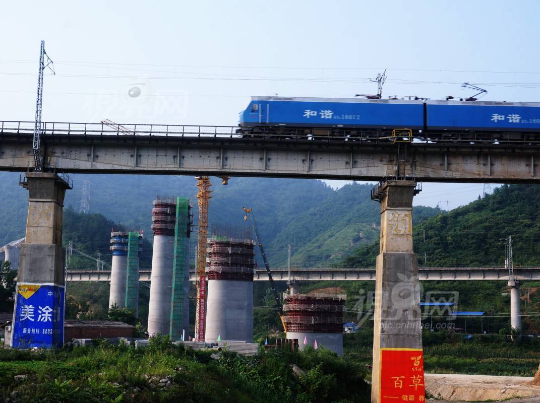501359
