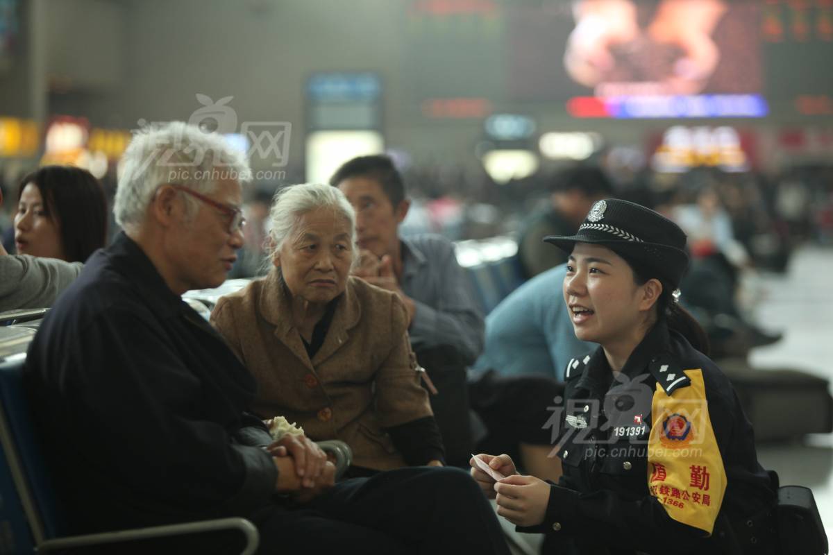 512099