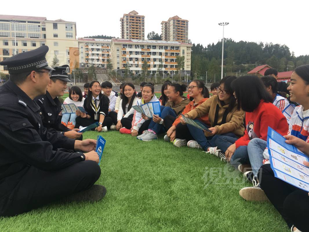 512303