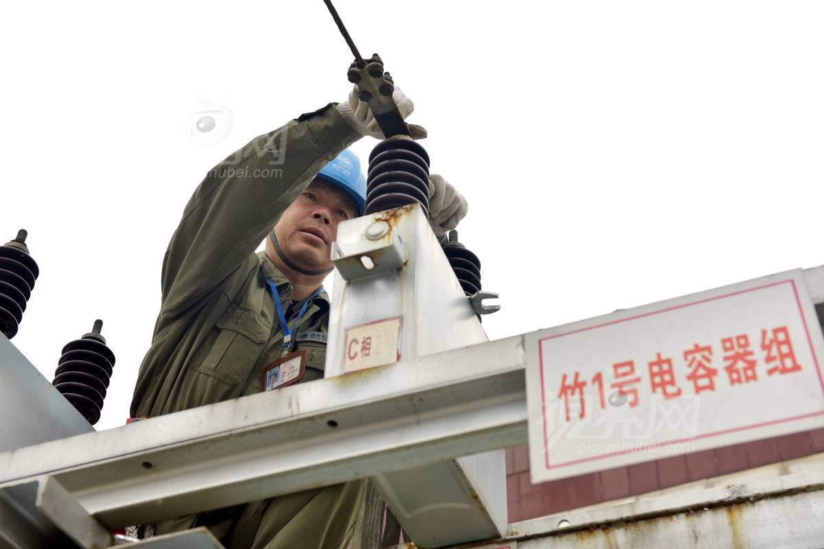 513520