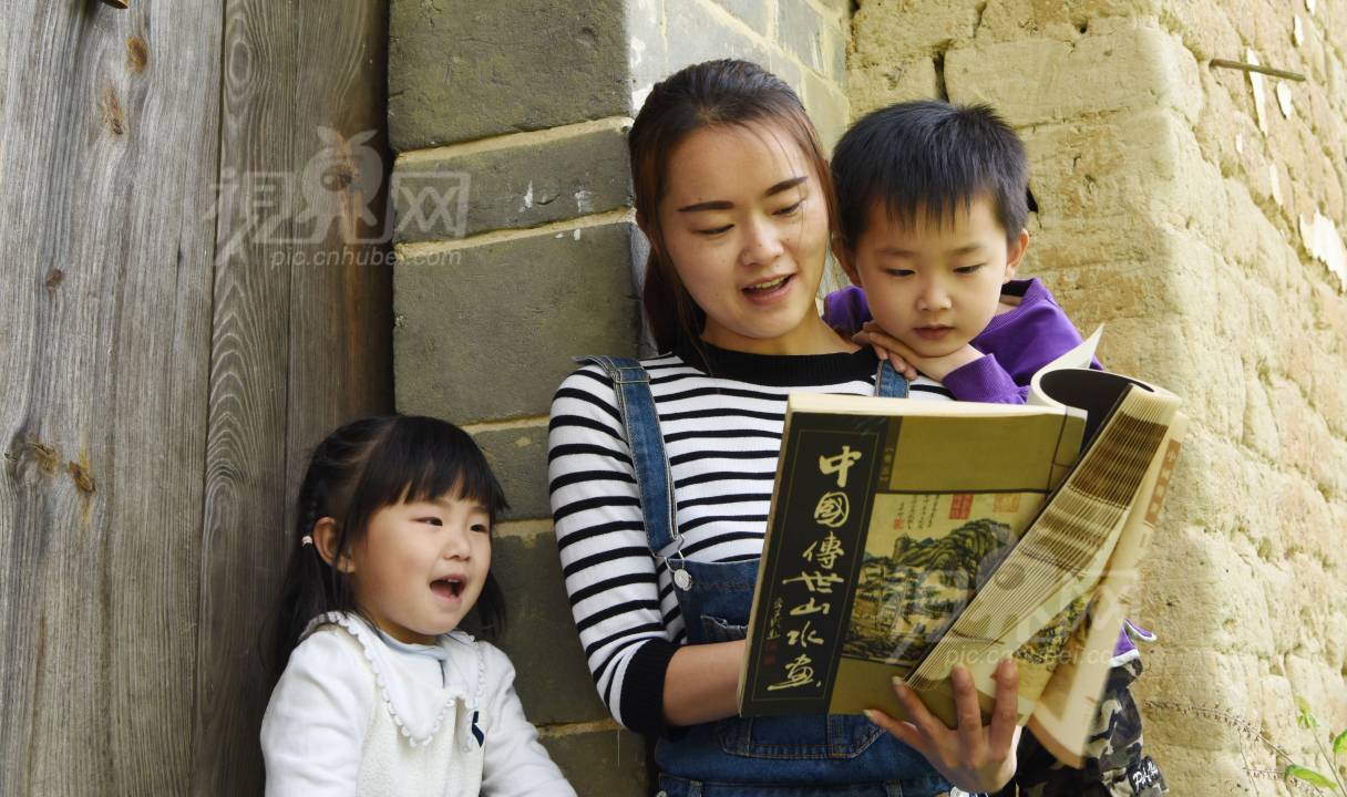 532774