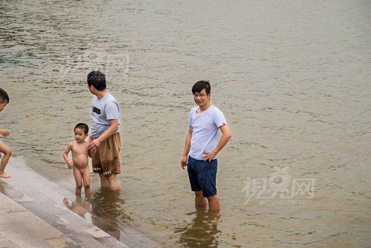 541204
