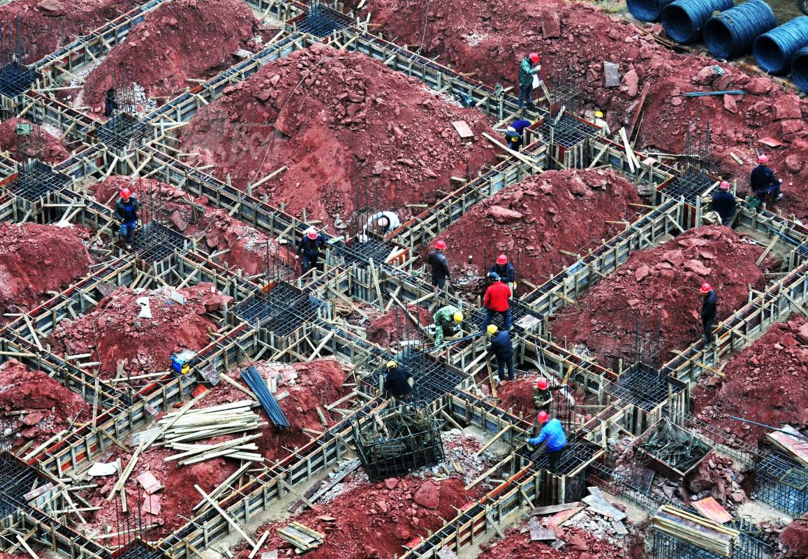 557020
