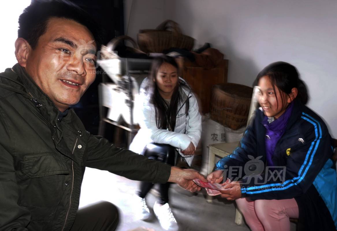564842