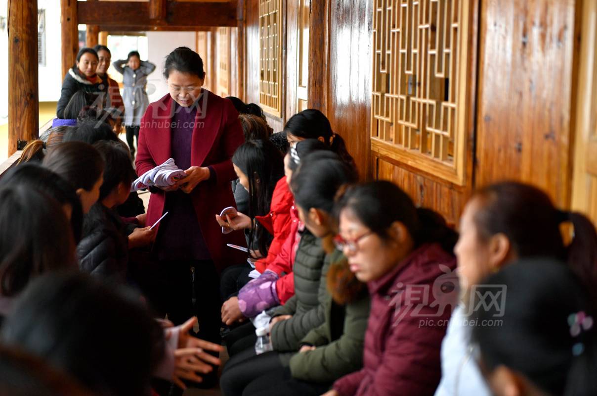567243