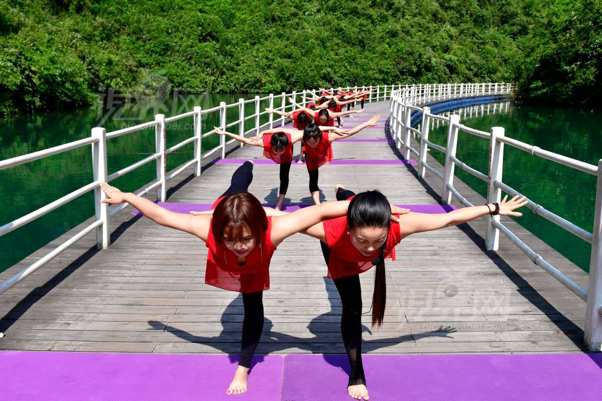 589905