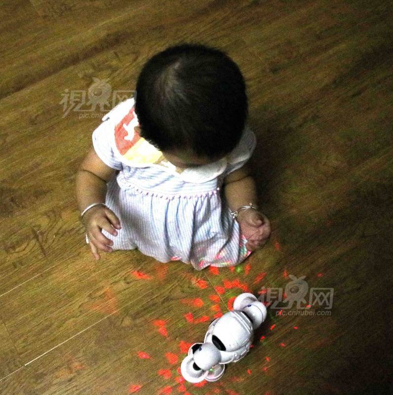 592795