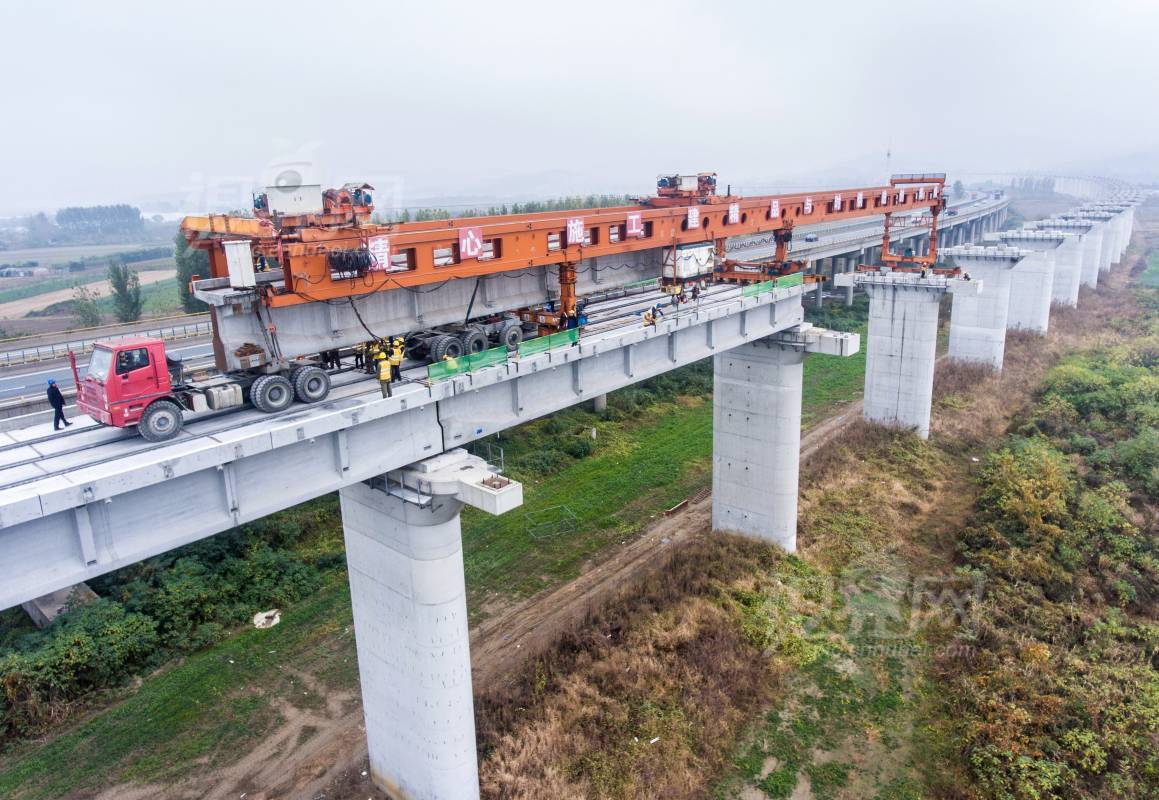 599176