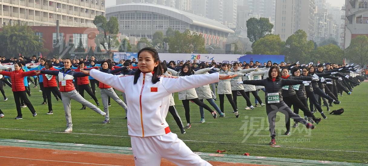 604772