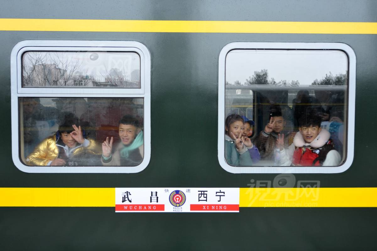 607633