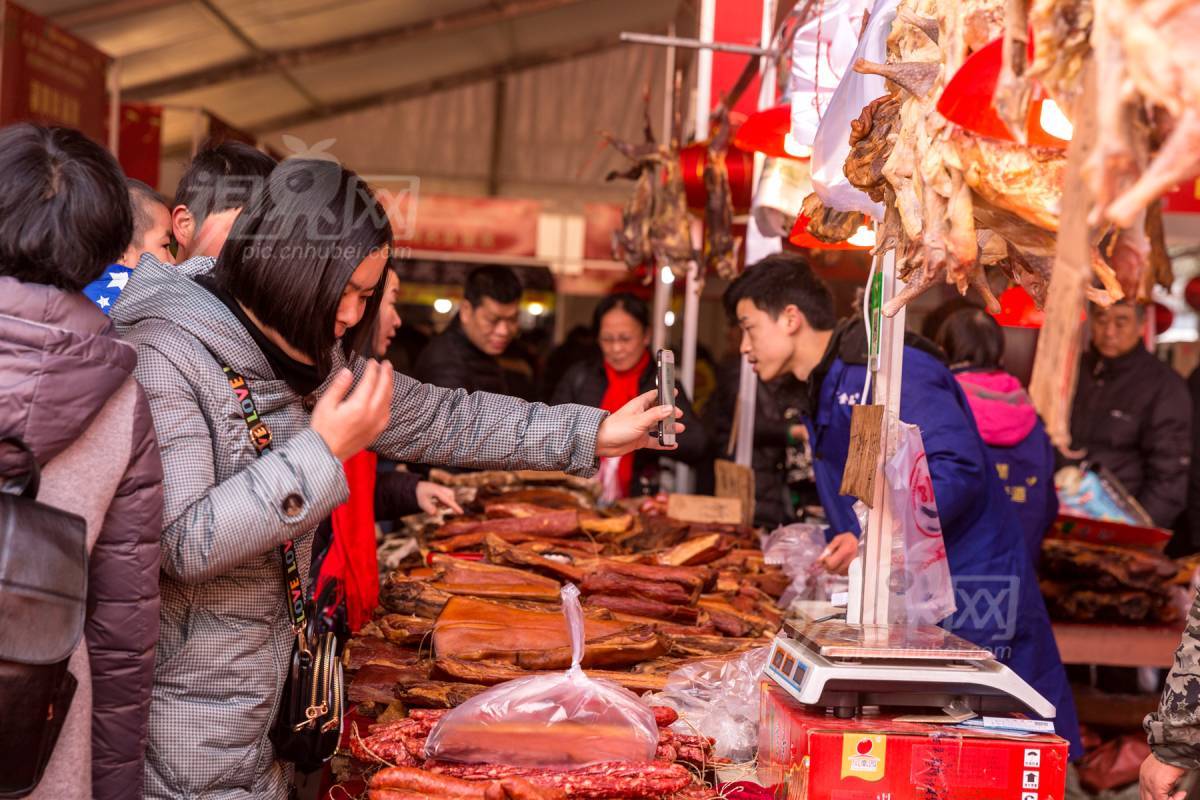 608661