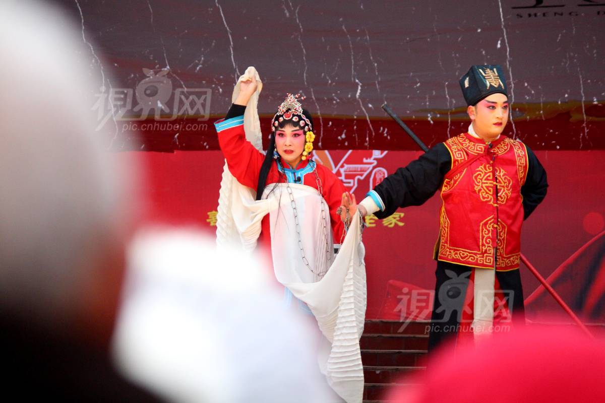 611117