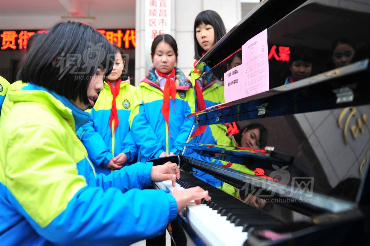 611920