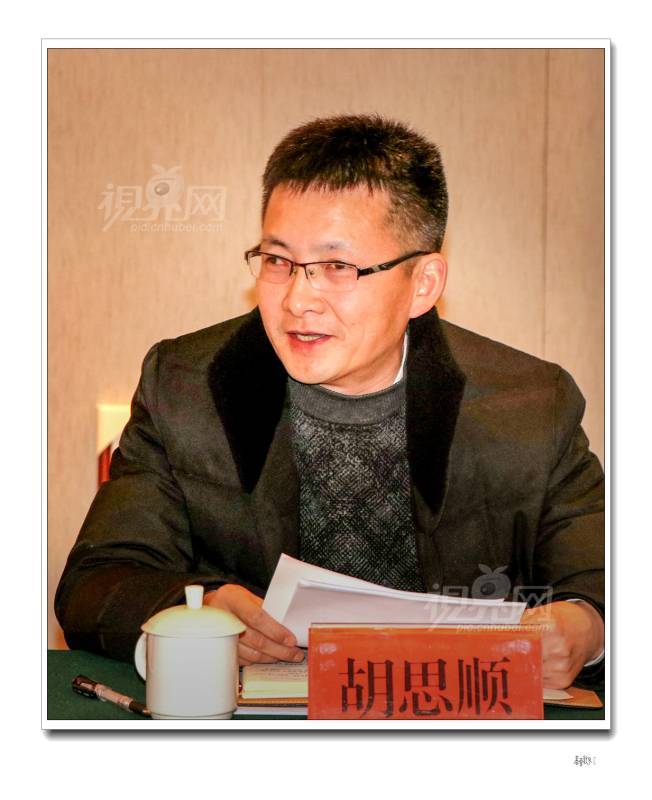 613800