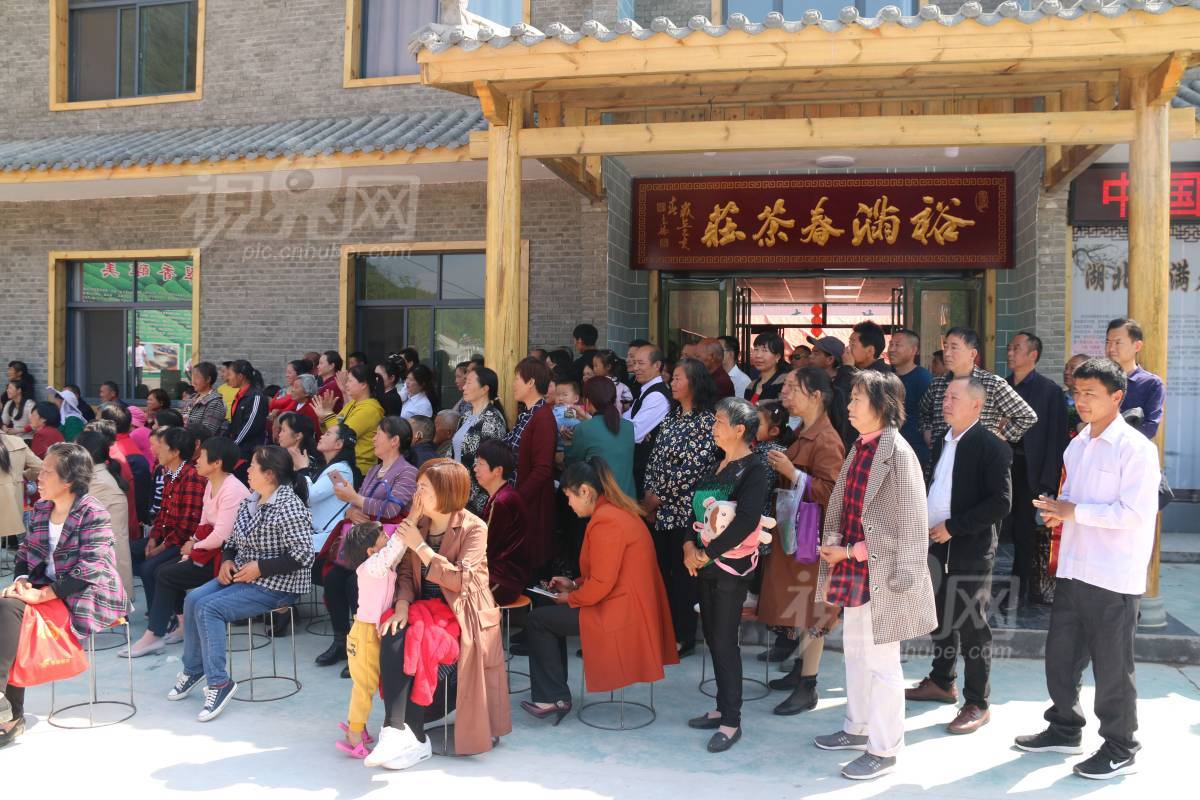 623691