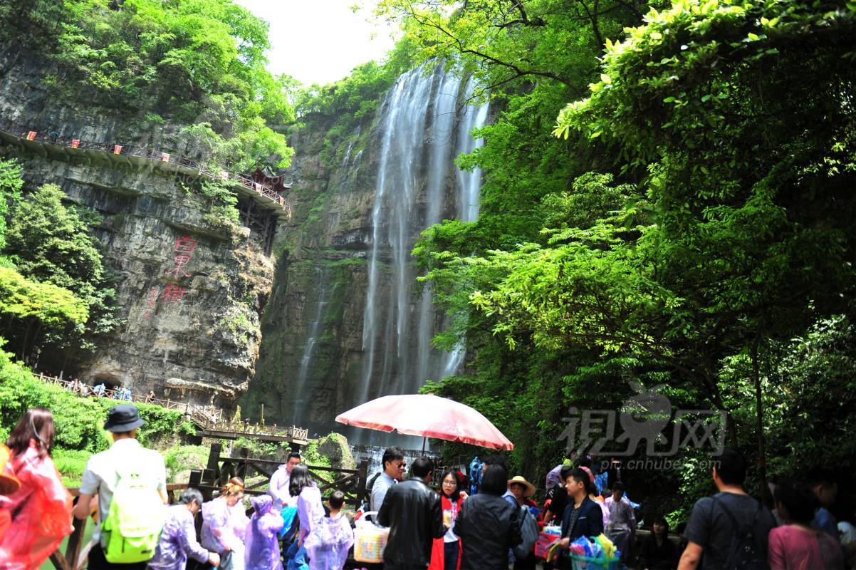 625489