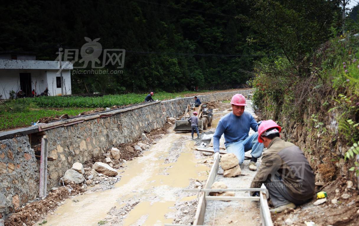 628337