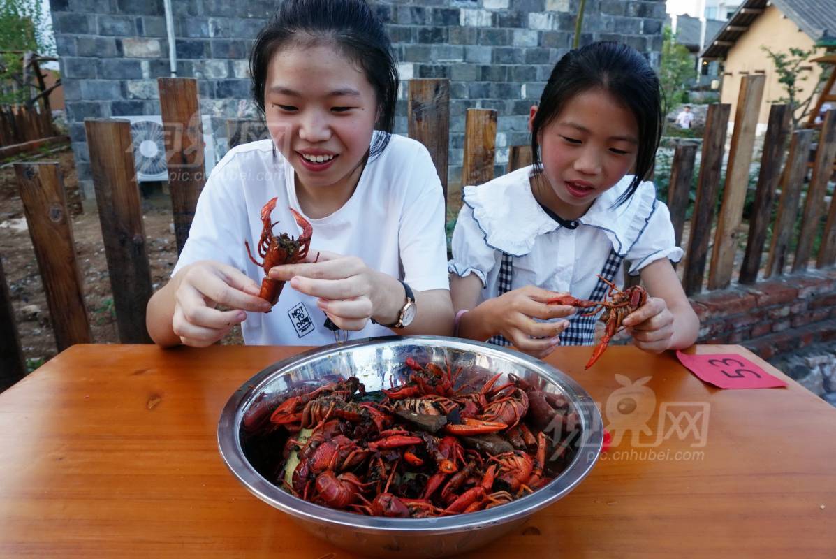 631754