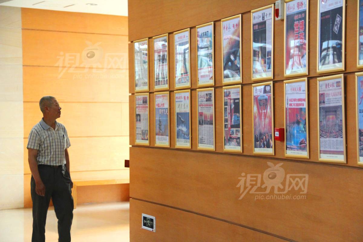 632843
