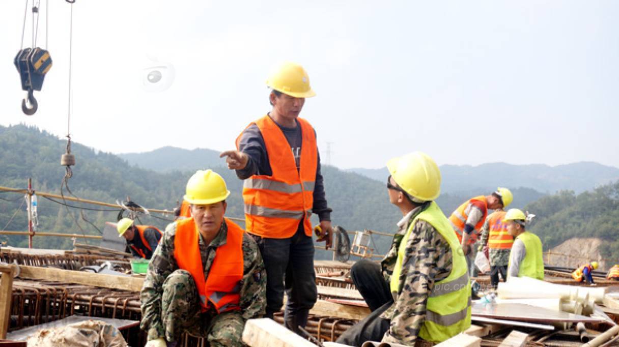 646725